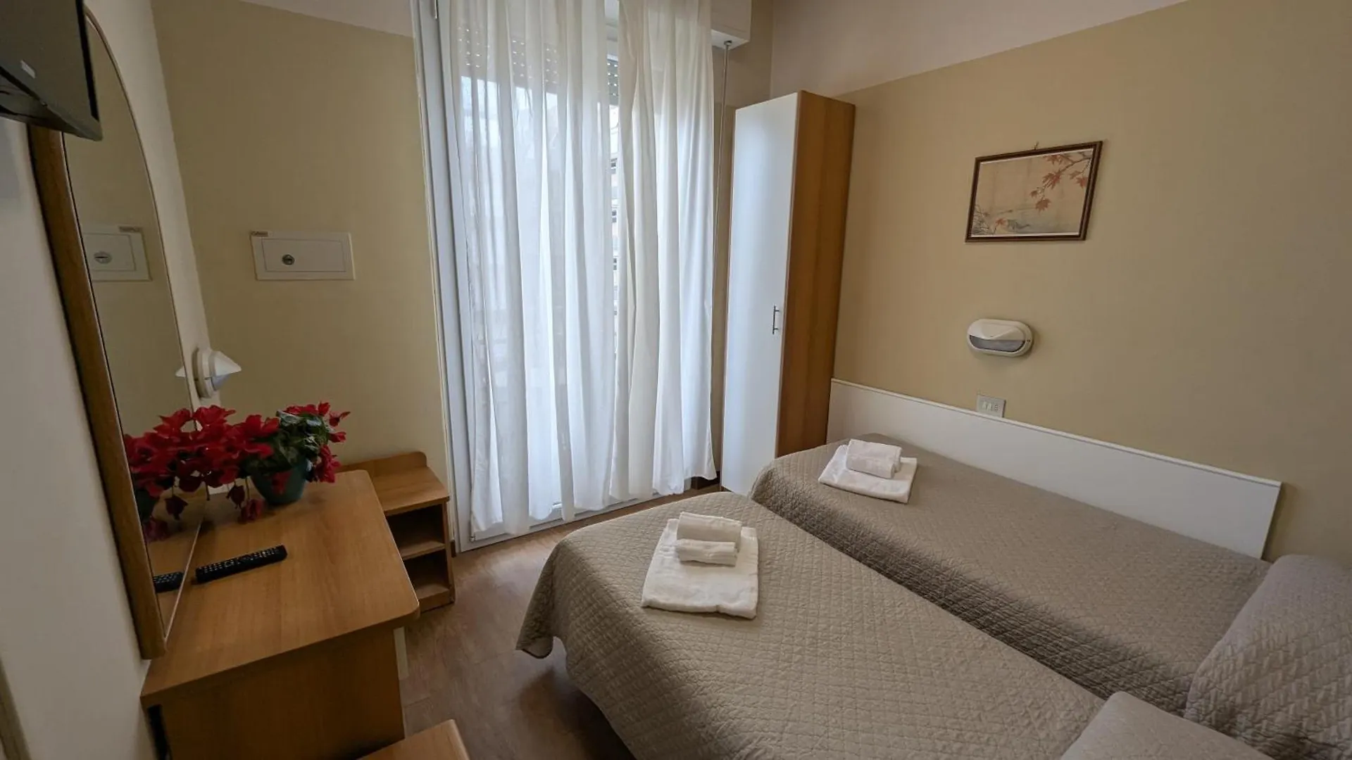 Hotel Boston Cattolica 3*,