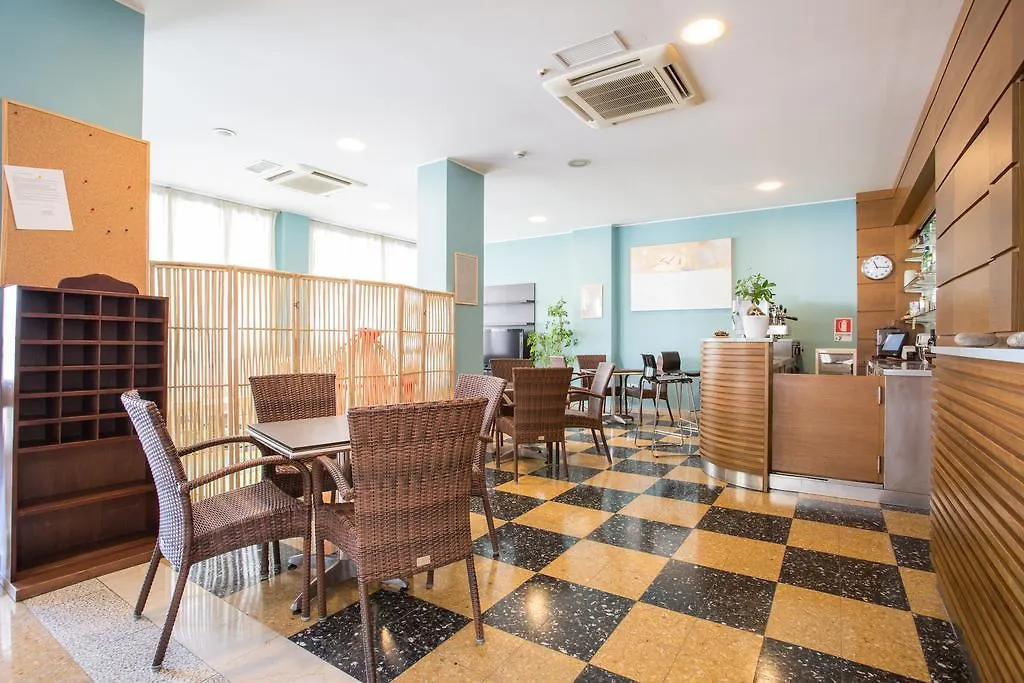 Hotel Boston Cattolica 3*,